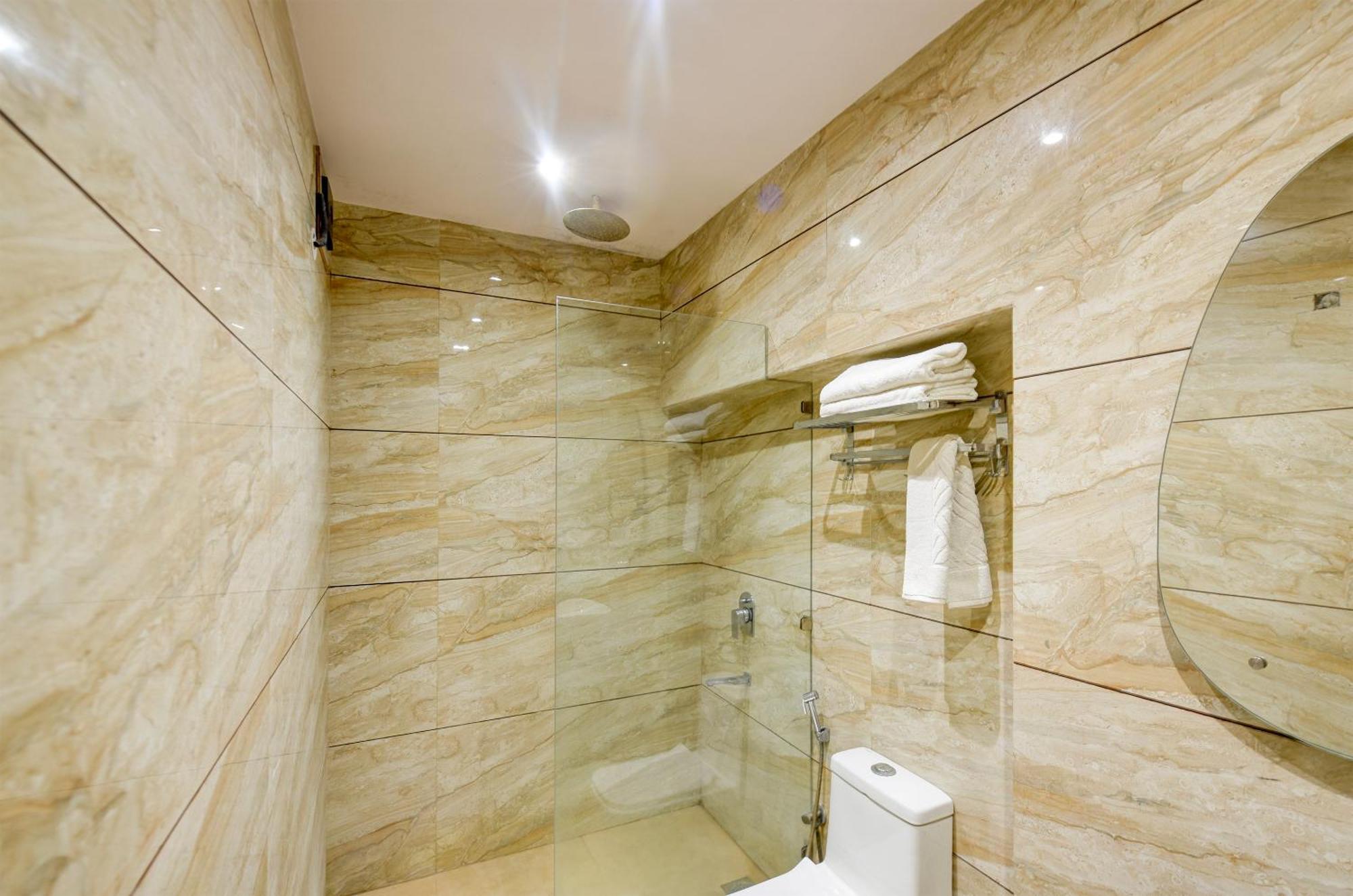 The Pearl Plaza Hotel In City Centre - Near New Delhi Railway Station Eksteriør bilde